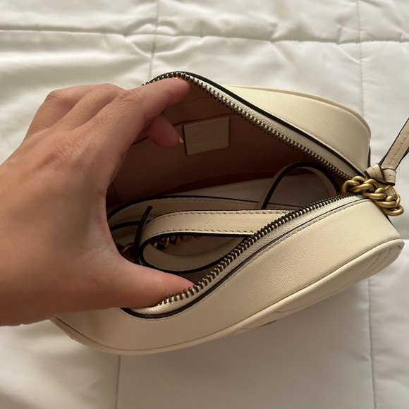 White Cream Purse - Picture 2 of 8